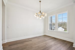 Nola Dr-S2403-018.jpg