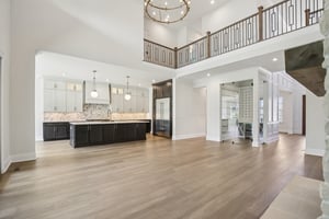 Nola Dr-S2403-028.jpg
