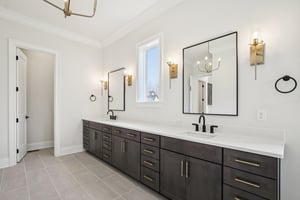 Nola Dr-S2403-066.jpg