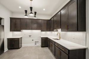 Nola Dr-S2403-088.jpg