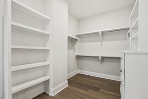 Nola Dr-S2403-092.jpg