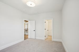 Nola Dr-S2403-102.jpg