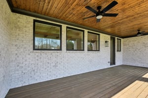 Nola Dr-S2403-113.jpg