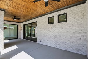 Nola Dr-S2403-118.jpg