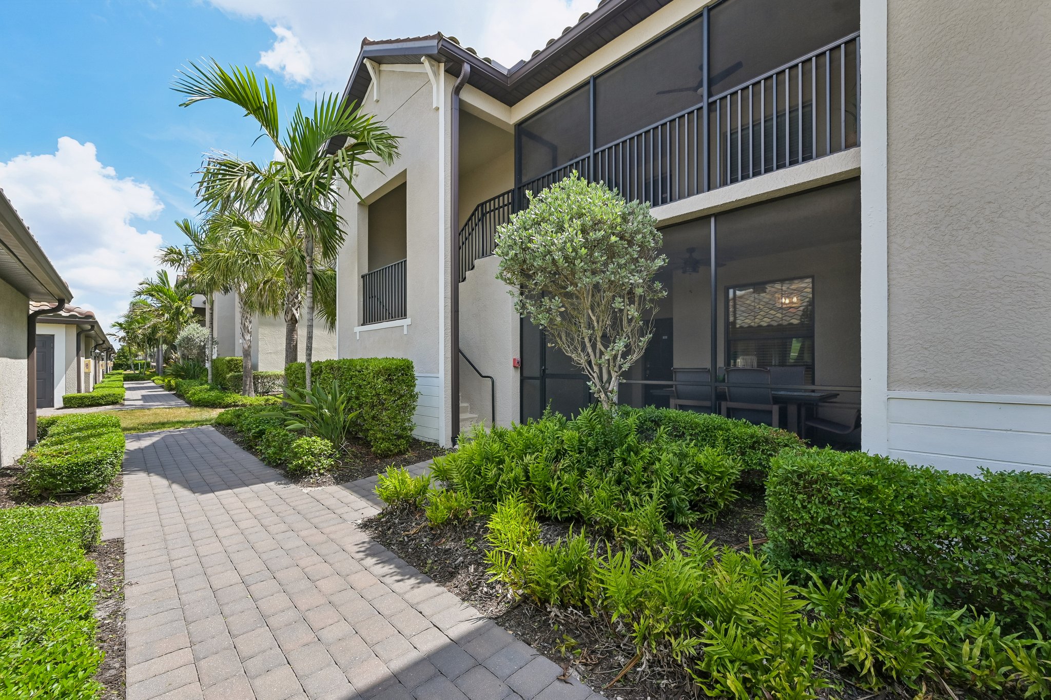 Palmer Cir 101-S0205-002.jpg