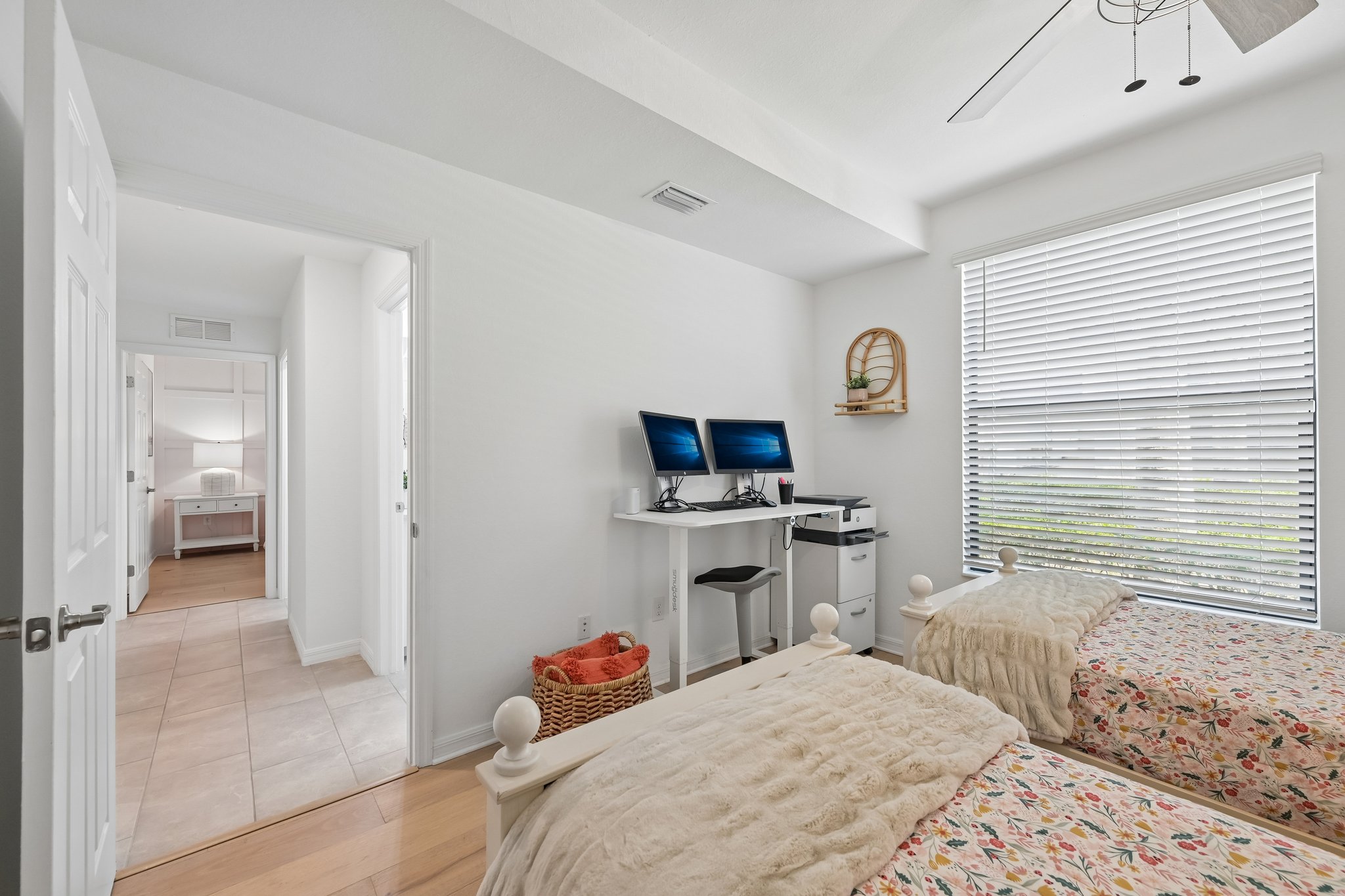Palmer Cir 101-S0205-029.jpg