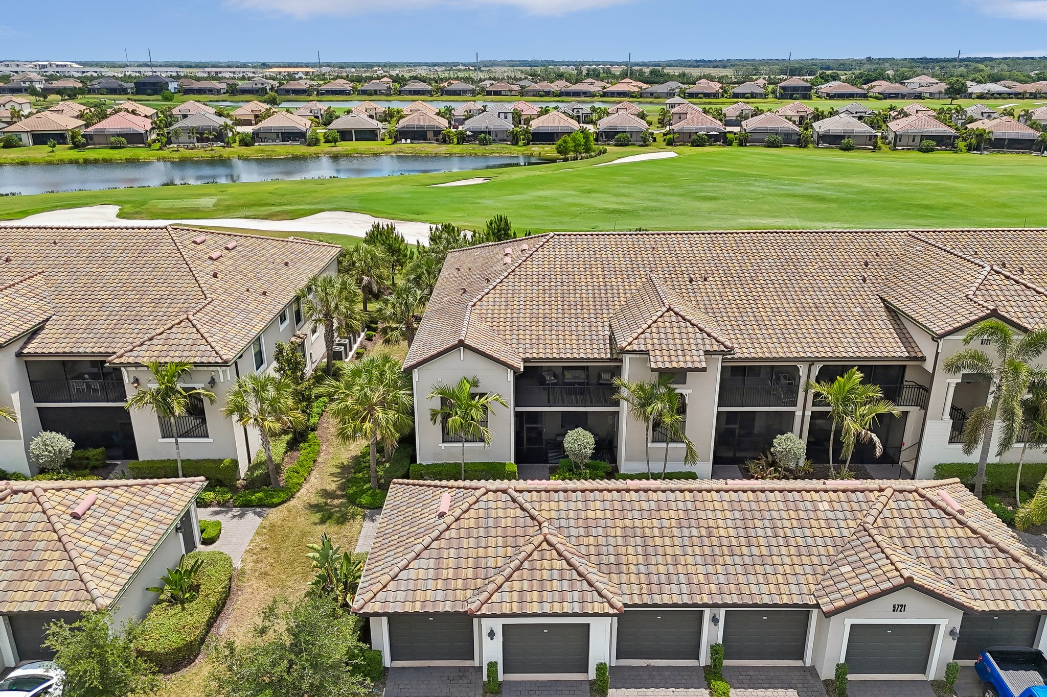 Palmer Cir 101-S0205-044.jpg