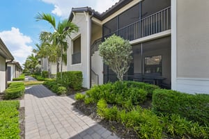 Palmer Cir 101-S0205-002.jpg