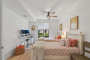 Palmer Cir 101-S0205-027.jpg