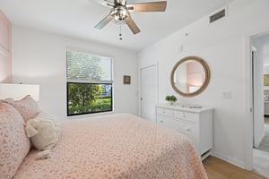 Palmer Cir 101-S0205-033.jpg
