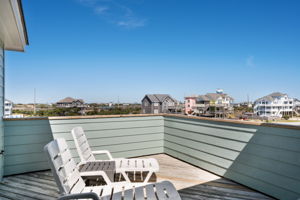 57216 Summerplace Dr | Top Level Lounge Deck