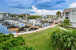 18-Docks