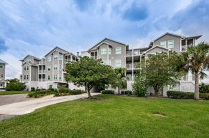 Front Exterior3