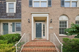 Brewer House Cir-S2906-001.jpg
