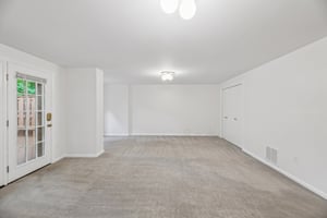 Brewer House Cir-S2906-032.jpg