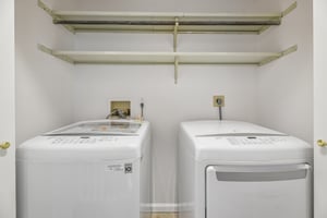 Brewer House Cir-S2906-045.jpg
