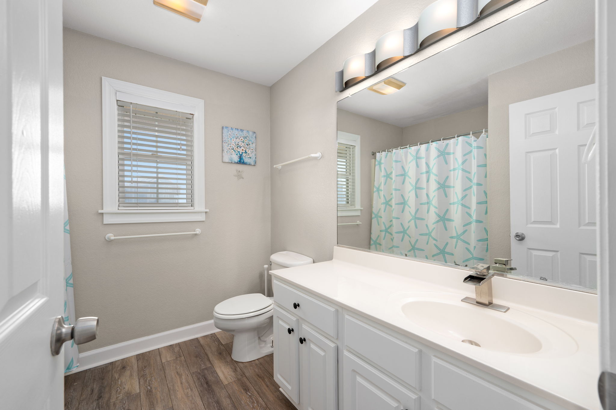 57241-Summerplace-Dr-ML-Hall-Bath