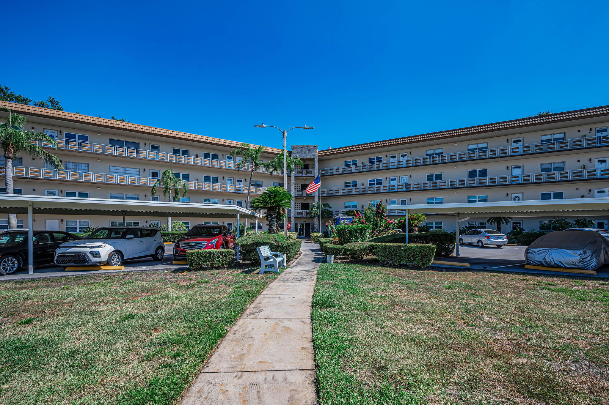 Front Exterior9