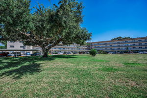 Front Exterior6