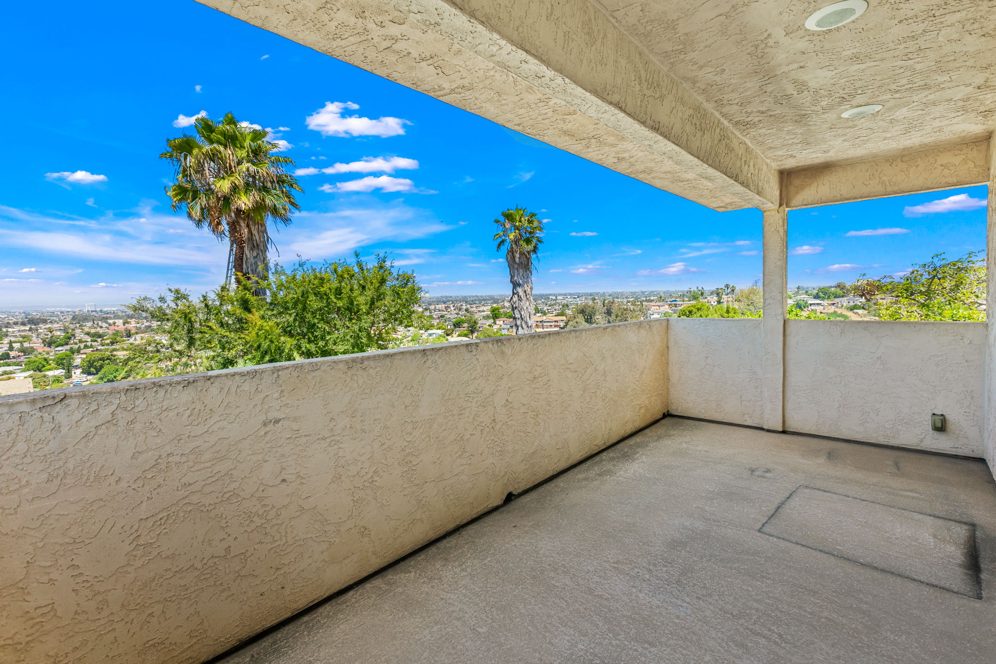 Covered balcony w views for days!