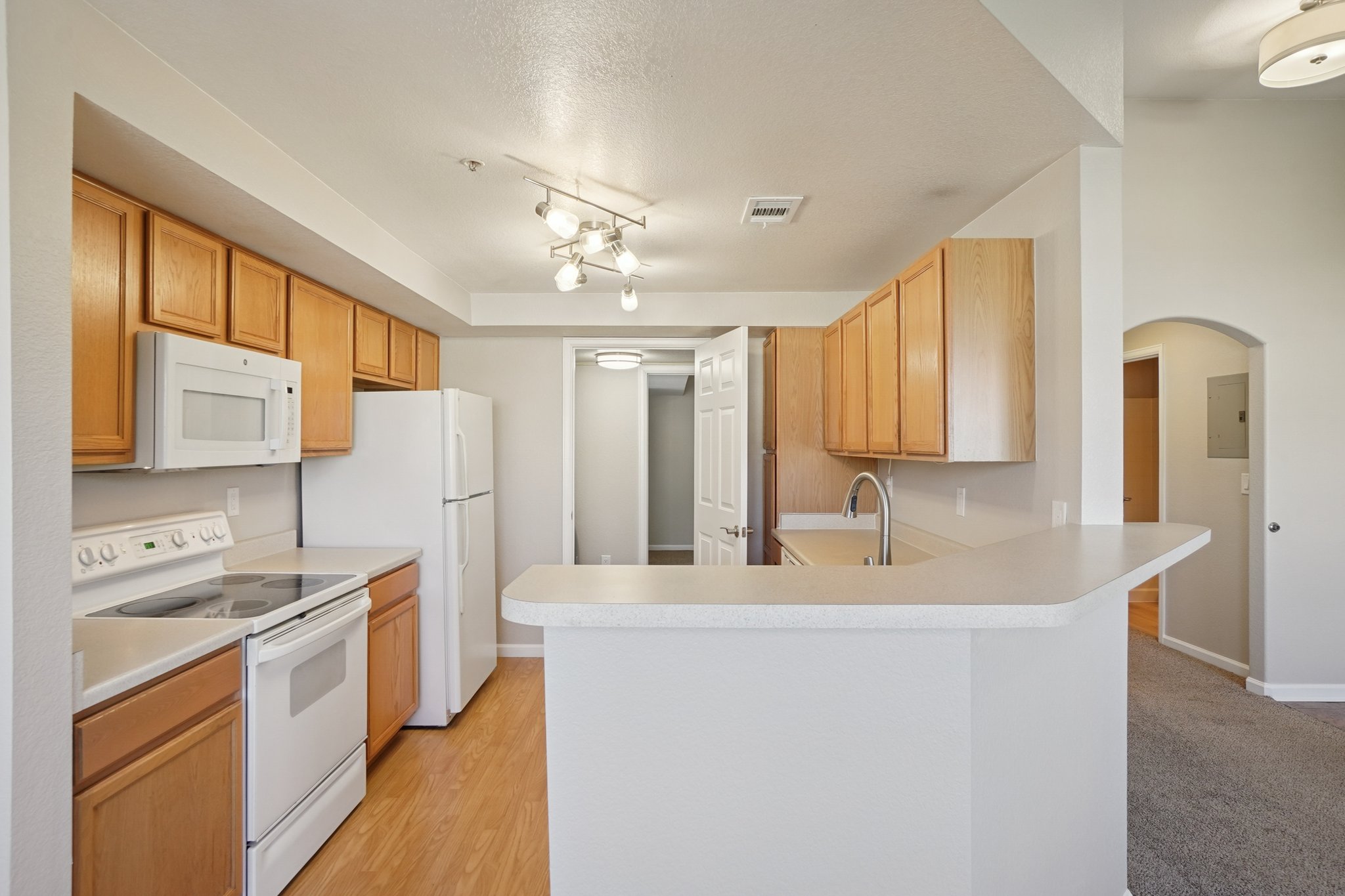 N Genoa Way 301-1106-017.jpg