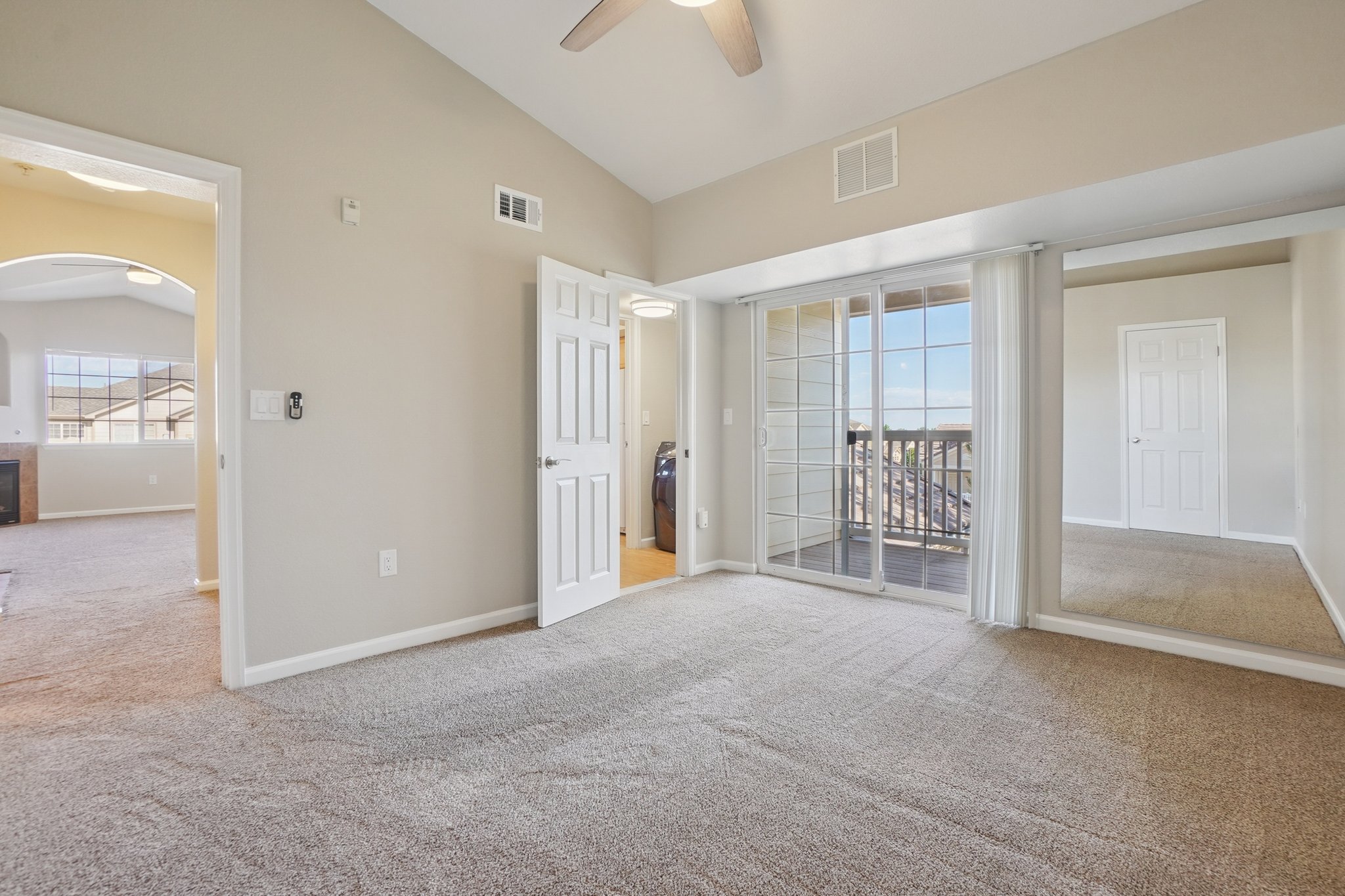 N Genoa Way 301-1106-027.jpg