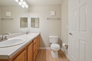 N Genoa Way 301-1106-026.jpg