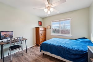 S 17th Ave-L1311-030.jpg