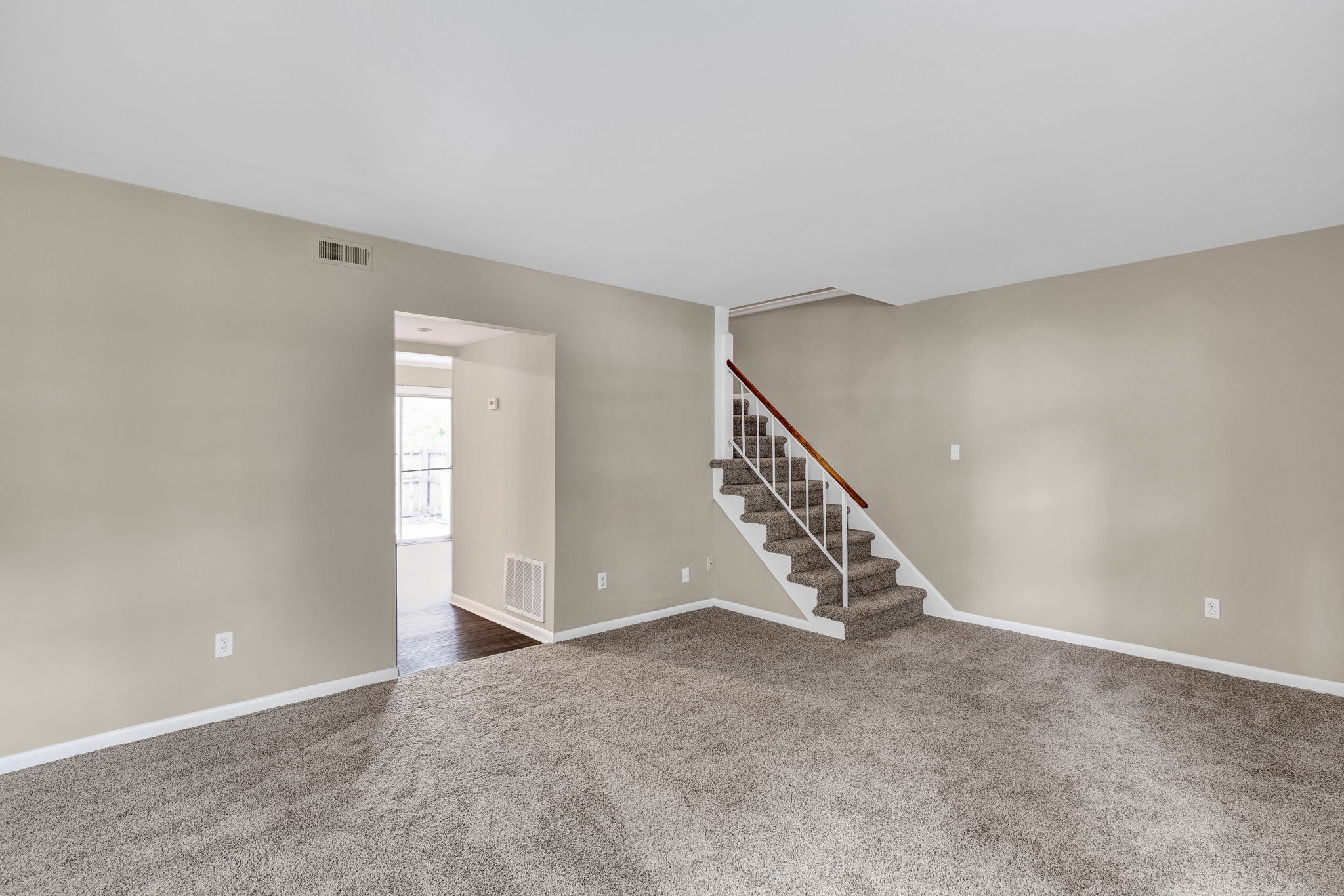 5731 Bramblegate Rd-5