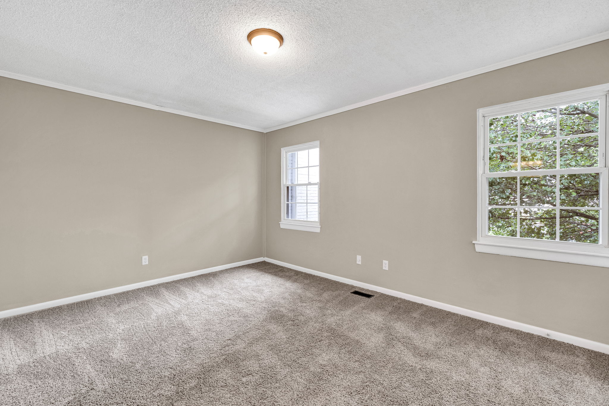 5731 Bramblegate Rd-16