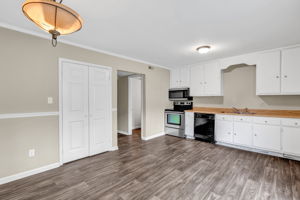 5731 Bramblegate Rd-8