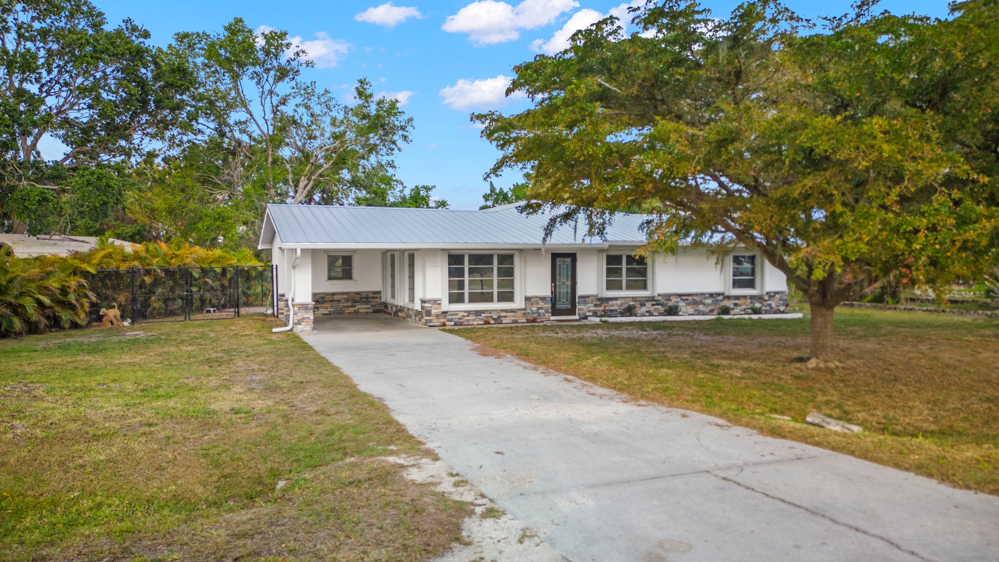 Front Exterior 1.jpg