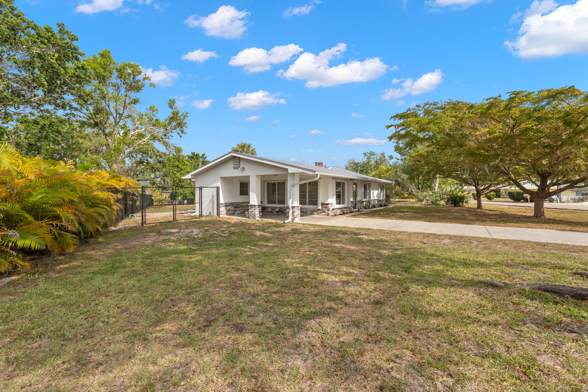 Front Exterior 2.jpg