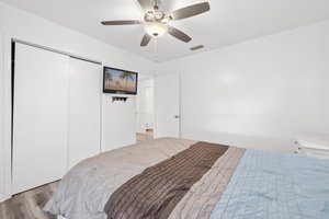 Guest Bedroom 1-2.jpg