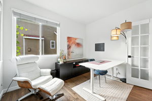  Photo 44