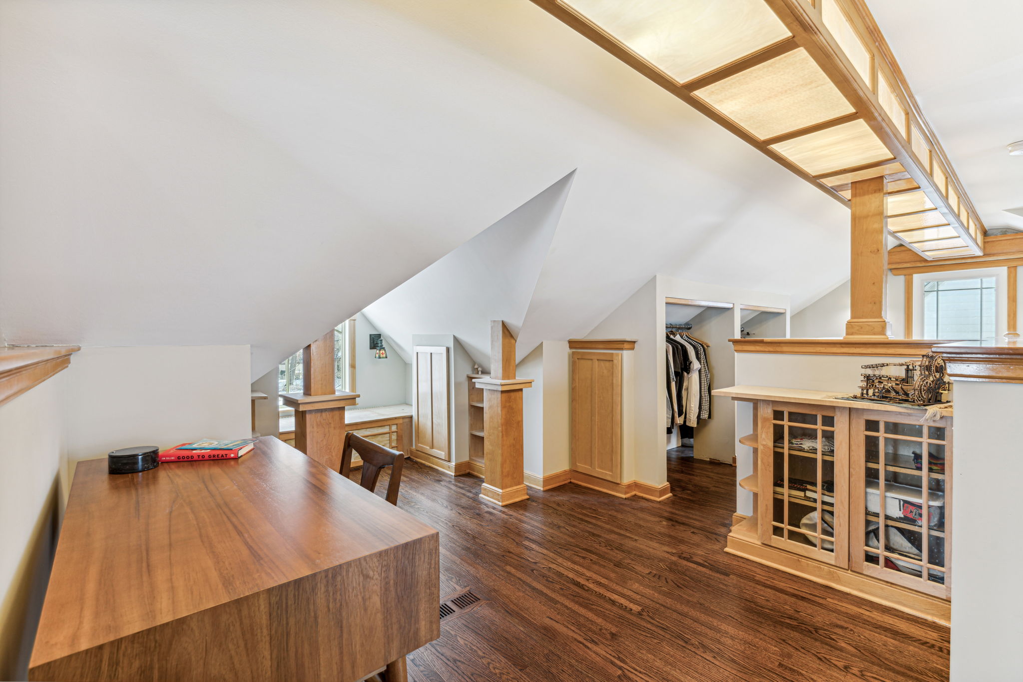13_Interior