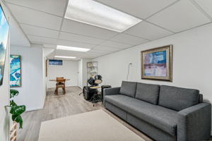 17_Interior