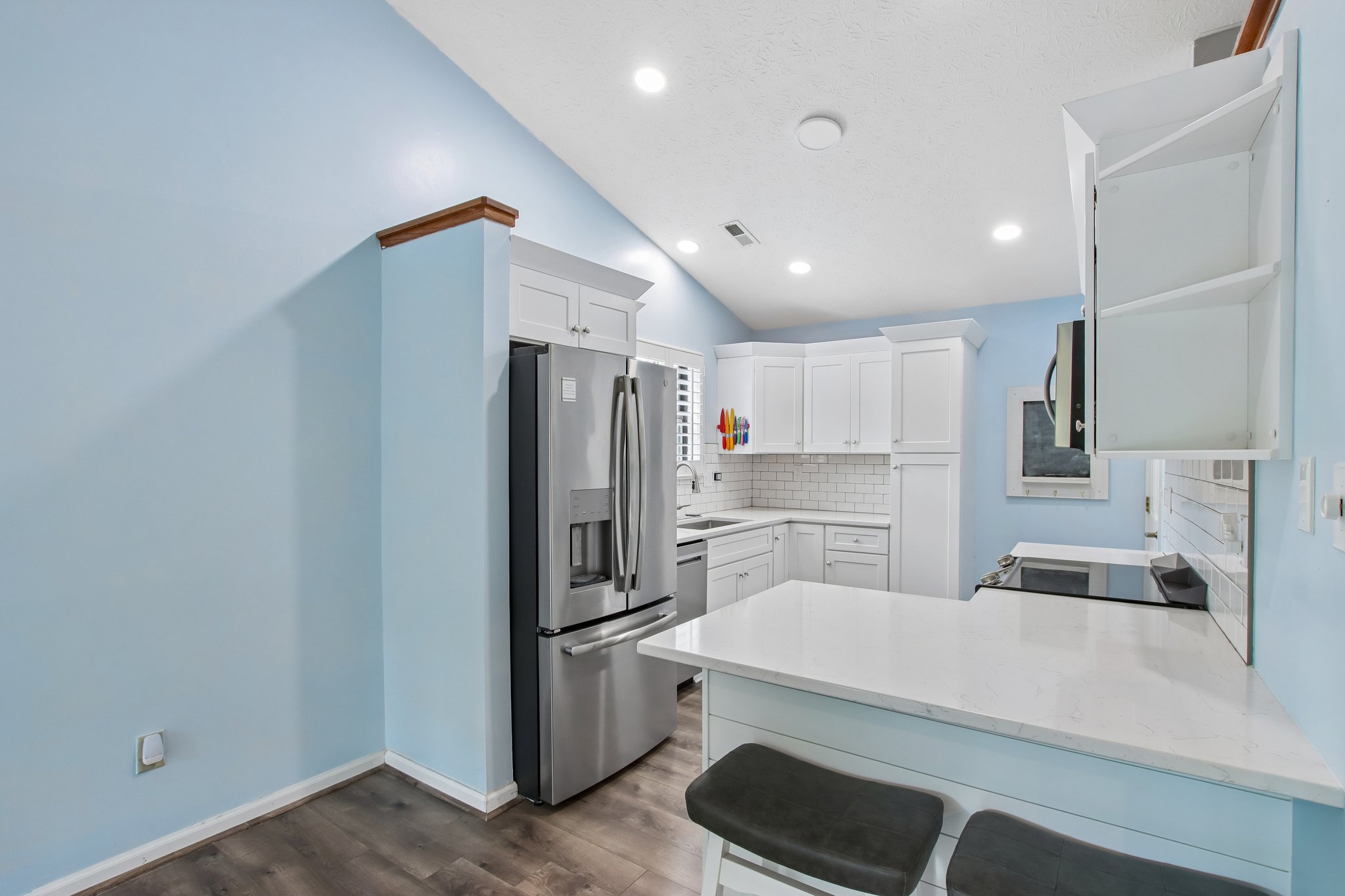 Pine Knoll Blvd-S2507-013.jpg
