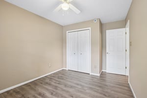 Pine Knoll Blvd-S2507-020.jpg