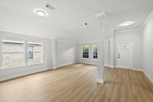  Photo 31