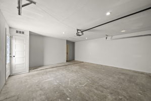  Photo 37