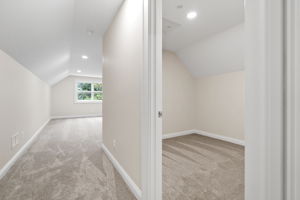  Photo 60
