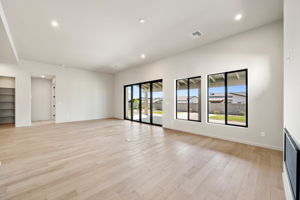 Living Room to Diniing