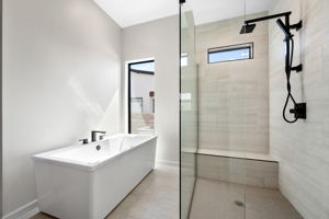 Primary Bath (4)