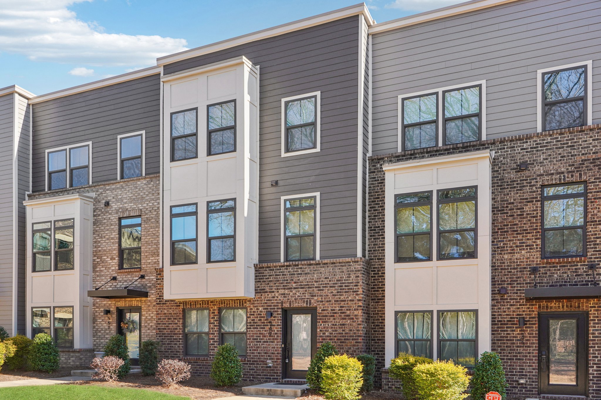 Nantahala Dr-L1501-003.jpg