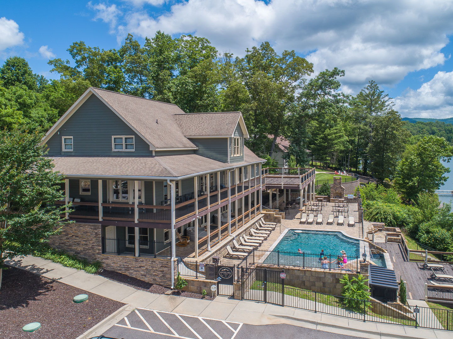 Highland Park Amenities