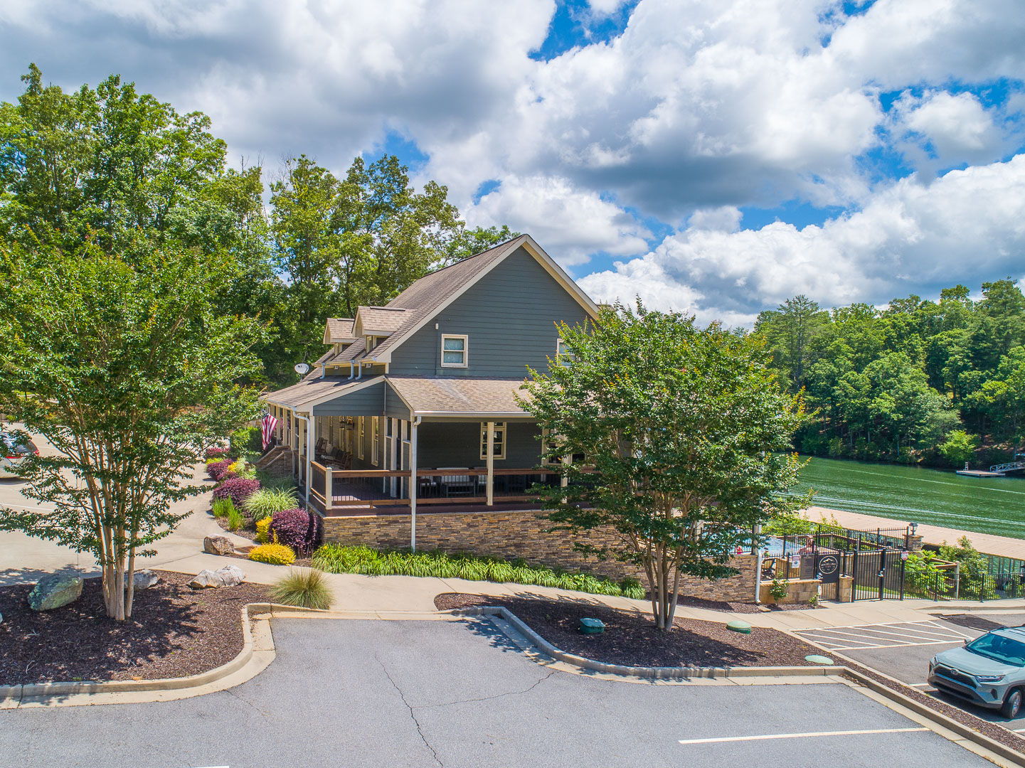 Highland Park Amenities