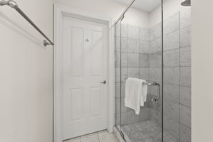  Photo 35