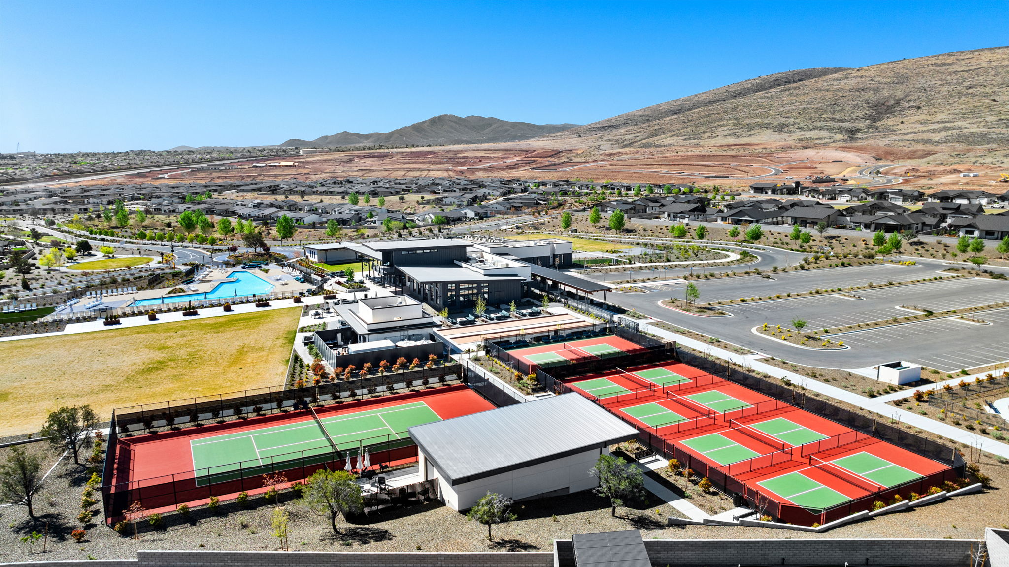 PickleballandTennisCourts