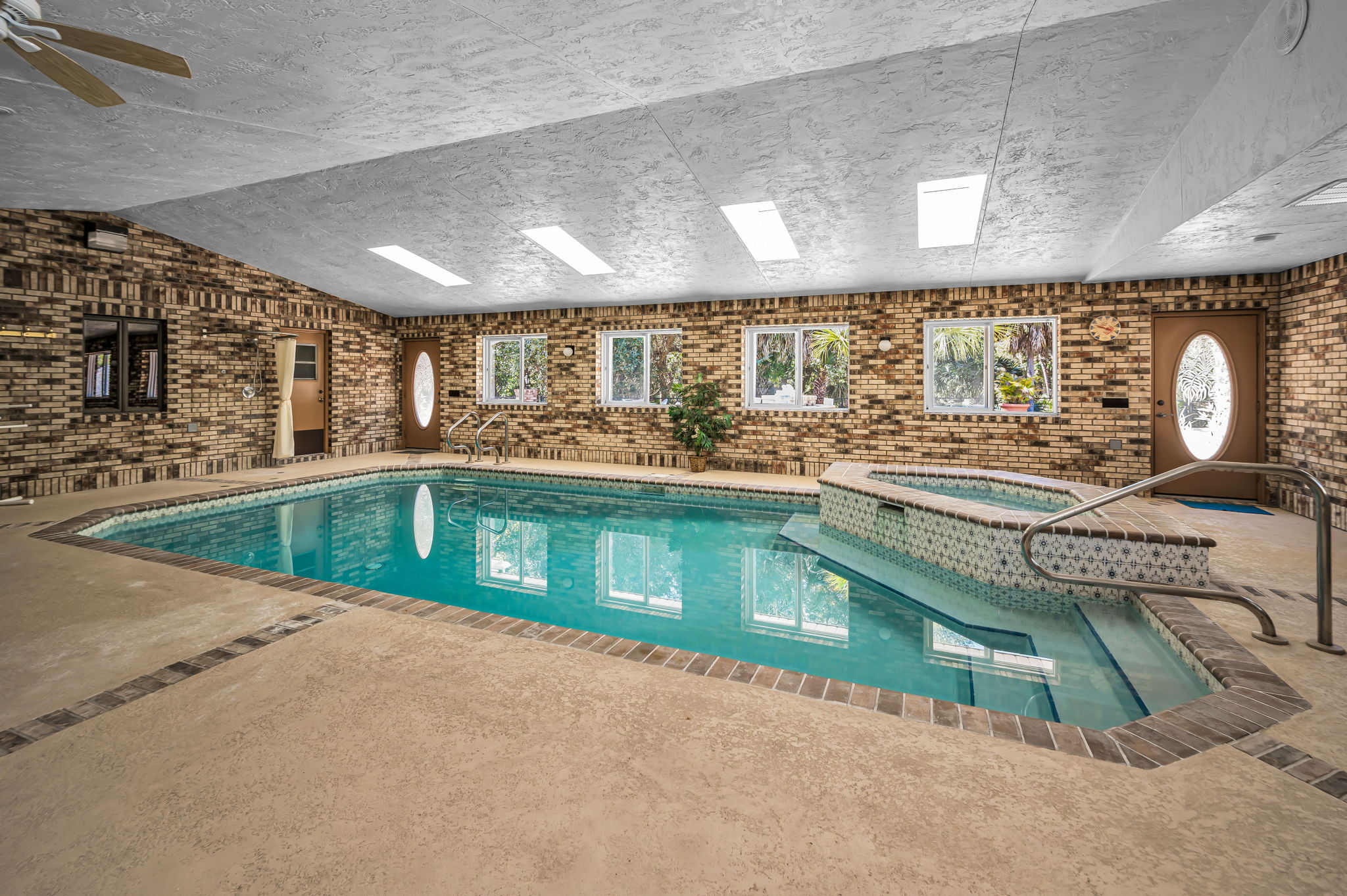 Indoor Pool4